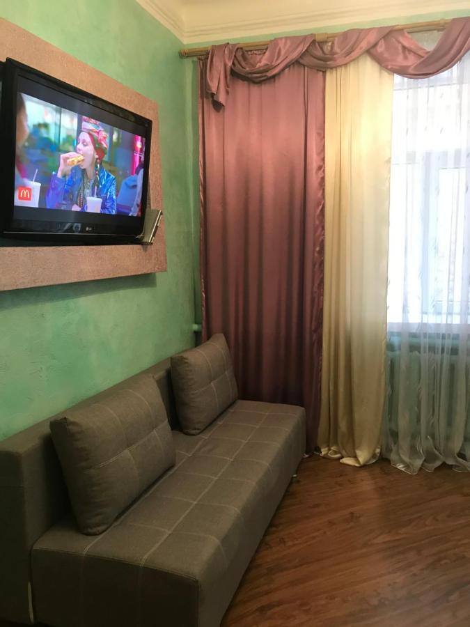 Уютная Квартира В Центре Старого Города! Kamjanyi Potoki Kültér fotó